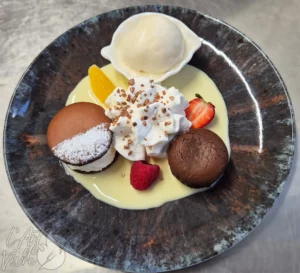 Photo d'un dessert maison du restaurant L'Art de Vivre à Moosch dans le Haut-Rhin en Alsace
