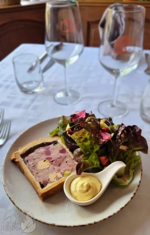 Photo d'une entrée maison du restaurant L'Art de Vivre à Moosch dans le Haut-Rhin en Alsace