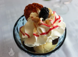 Glace dame blanche du restaurant gastronomique traditionnel L'Art de Vivre à Moosch dans le Haut-Rhin en Alsace