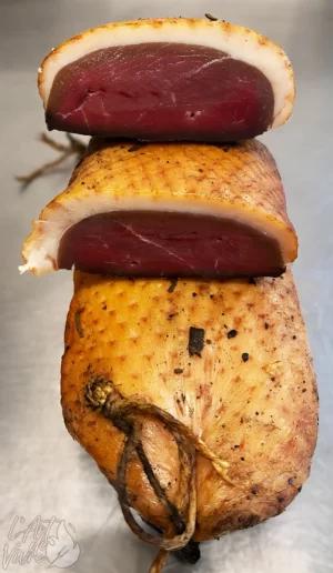 Magret de canard fumé maison du restaurant L'Art de Vivre à Moosch dans le Haut-Rhin en Alsace