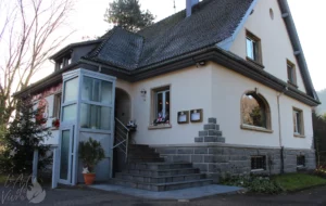 Photo de la devanture du restaurant gastronomique traditionnel L'Art de Vivre à Moosch dans le Haut-Rhin en Alsace