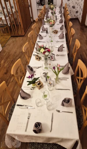 Réservation d'une grande table au restaurant L'Art de Vivre à Moosch dans le Haut-Rhin en Alsace